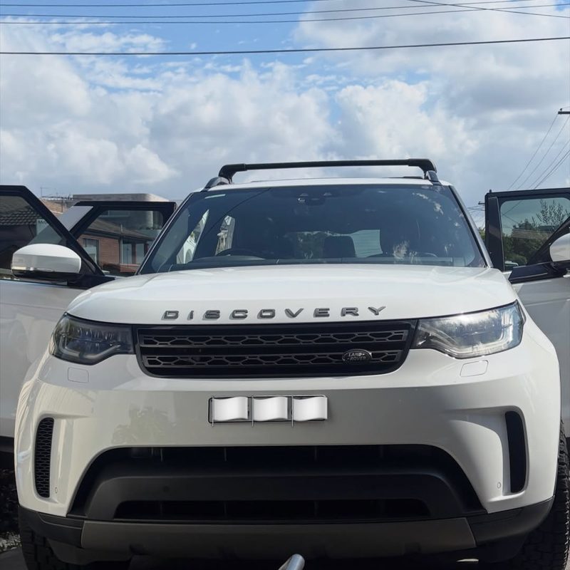Land Rover Discovery, rear roller blind